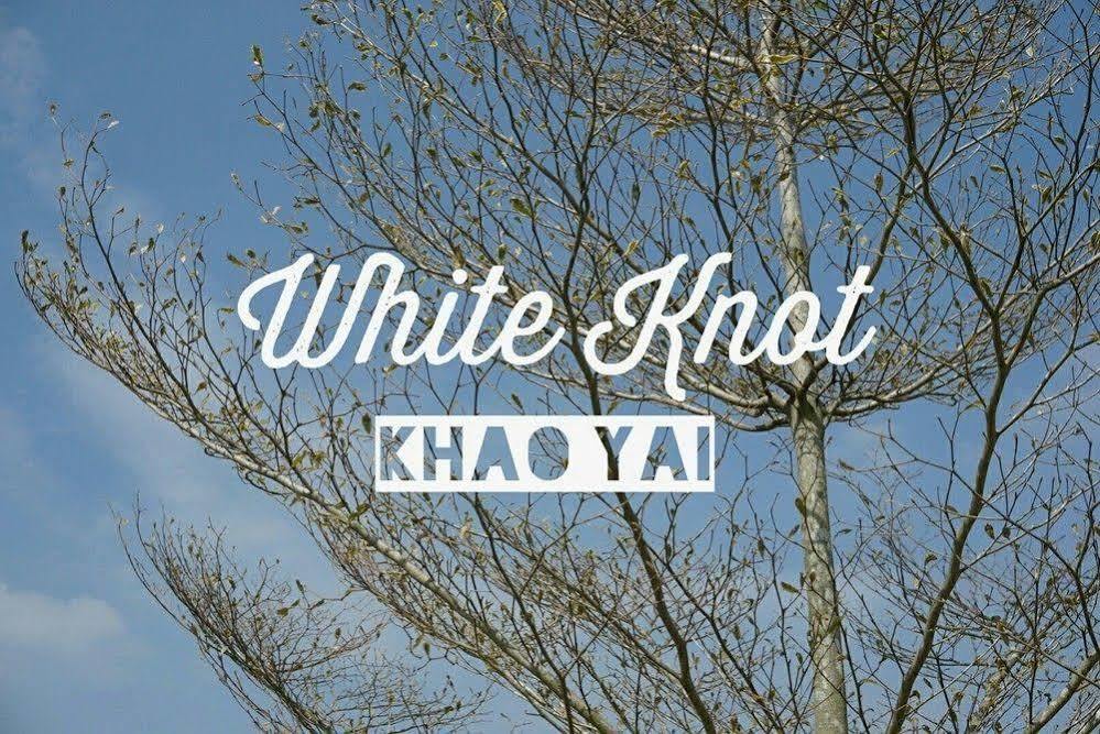 The White Knot Farm Stay Pak Chong Exteriör bild